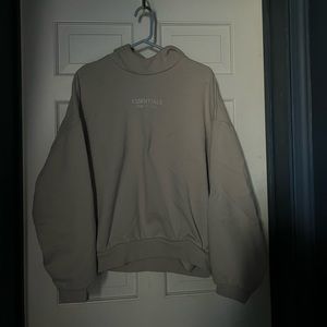 Medium Essentials hoodie